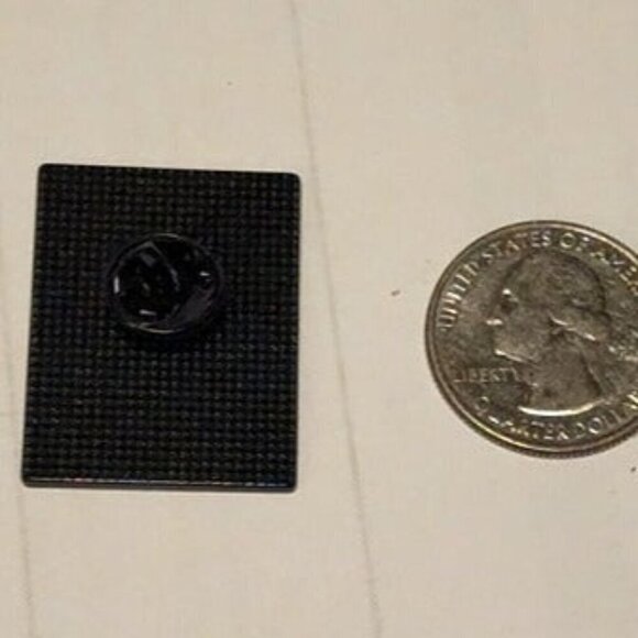 Uchiha Legacy: All-Sharingan Eyes Naruto Enamel Pin - Picture 3 of 3